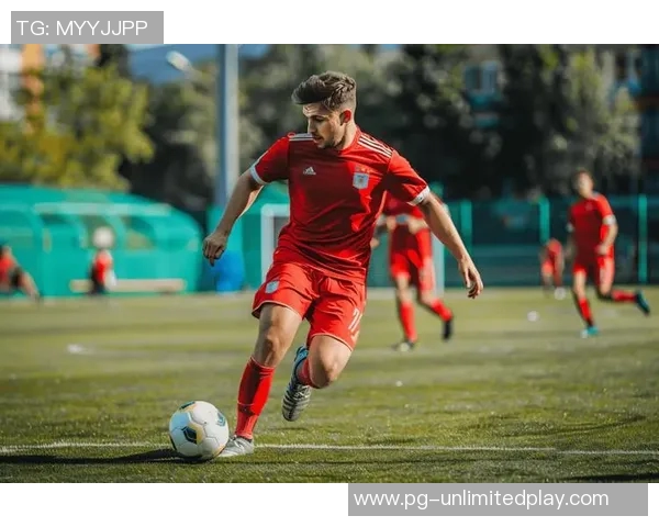 世界杯焦点战本菲卡与热刺0比0乌龙球引发争议判罚全场沸腾